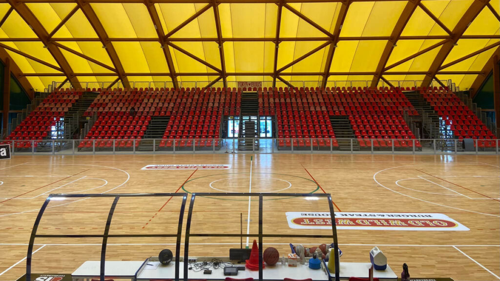 La San Giobbe Basket resta a Chiusi: completata la nuova tribuna del PalaPania