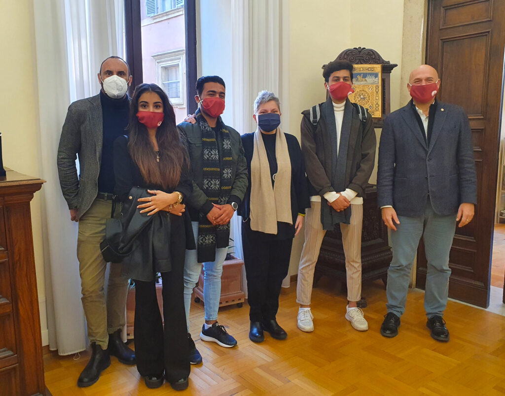 Dsu, offerti servizi di supporto ai primi tre studenti afghani giunti a Siena