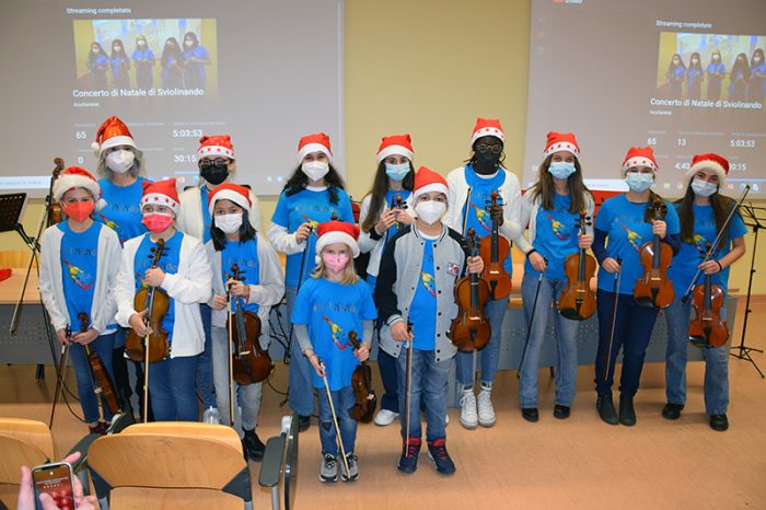 Sviolinando omaggia l&rsquo;Aou Senese con il concerto di Natale dei suoi giovani allievi
