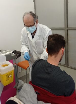 Covid: prime vaccinazioni al nuovo centro dell&rsquo;Asl Toscana sud est a Monteroni d&rsquo;Arbia