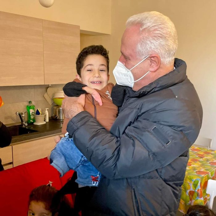 Giani ad Asciano saluta il piccolo Mustaf&agrave;