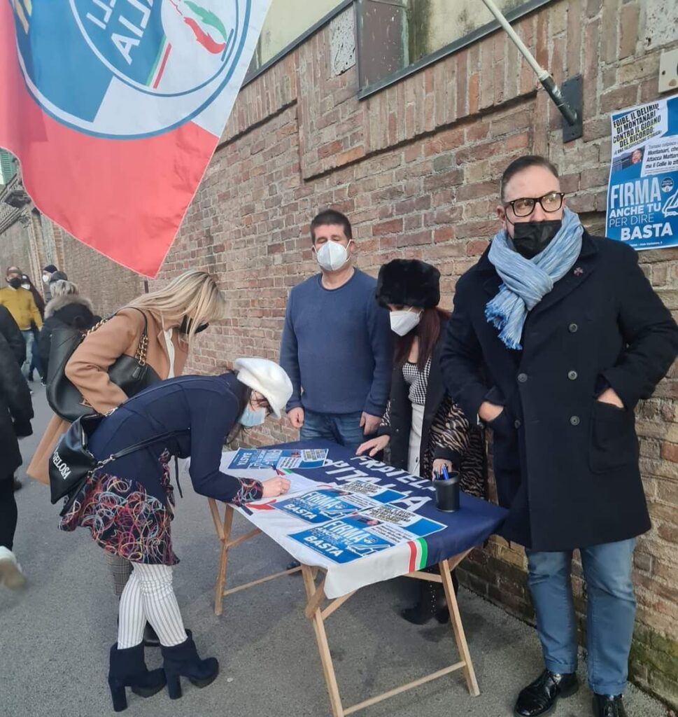 Fratelli d'Italia, gazebo per raccolta firme richiesta dimissioni del rettore Montanari