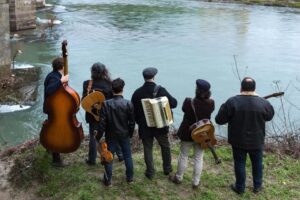 "Cantina Musicale": stasera ore 21.30 protagonisti i canti popolari con la "Serpe d'Oro"