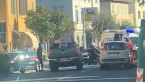 Grave donna investita in viale Cavour a Siena