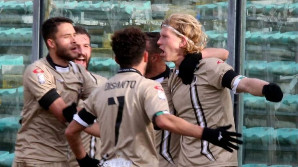 Siena, via anche Karlsson: torna al Venezia