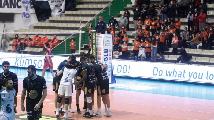 Volley - Emma Villas da applausi batte 3-0 Porto Viro