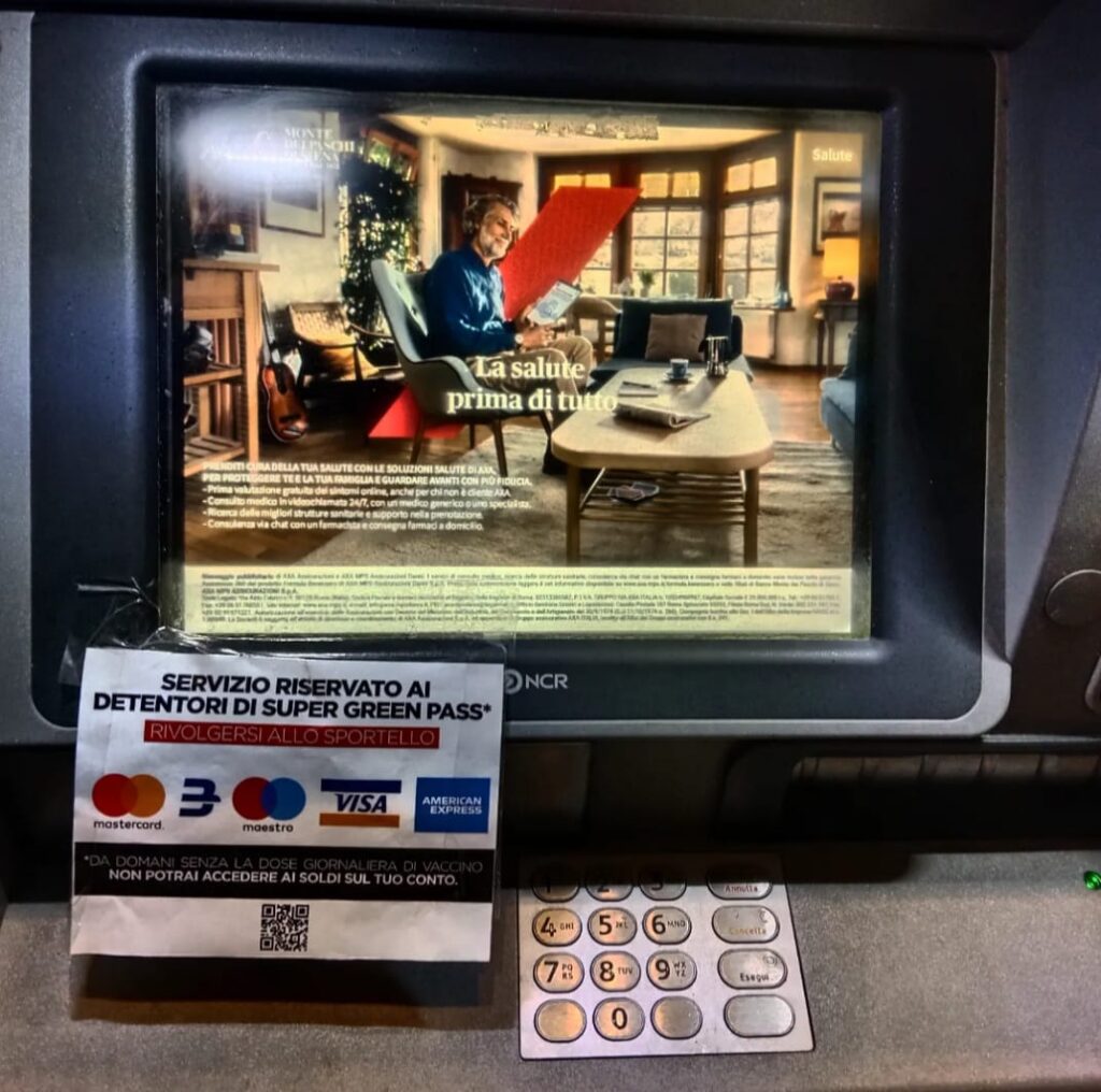 Green Pass, la provocazione di CasaPound negli istituti di credito