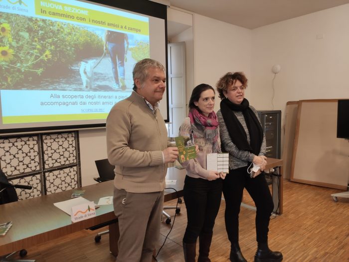 Attraverso la via Francigena insieme agli amici a 4 zampe