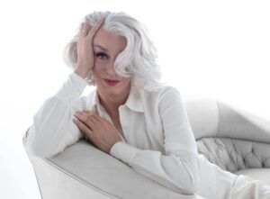 Drusilla Foer: è nato a Siena il personaggio più atteso del Festival di Sanremo