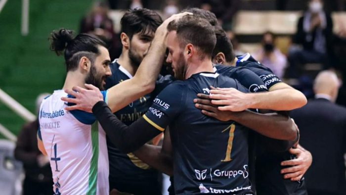 Emma Villas domani a Santa Croce il match decisivo. Mechini: "Giocare senza paura e a testa alta"