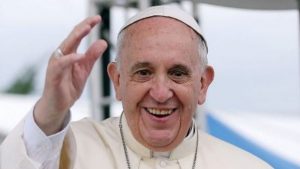 Dolore al ginocchio per Papa Francesco: non celebrerà la messa con il Cardinale Lojudice
