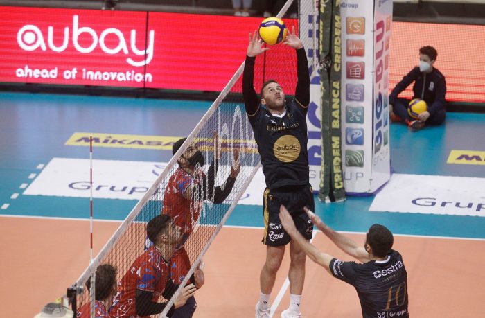 Emma Villas Siena, Riccardo Pinelli: &ldquo;Contro Brescia dovremo essere spregiudicati"