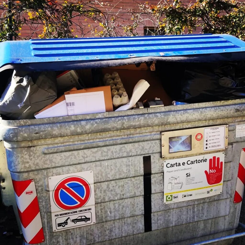 Raccolta rifiuti e sospensione 6card, Per Siena: "Degrado e sporcizia, i problema restano"
