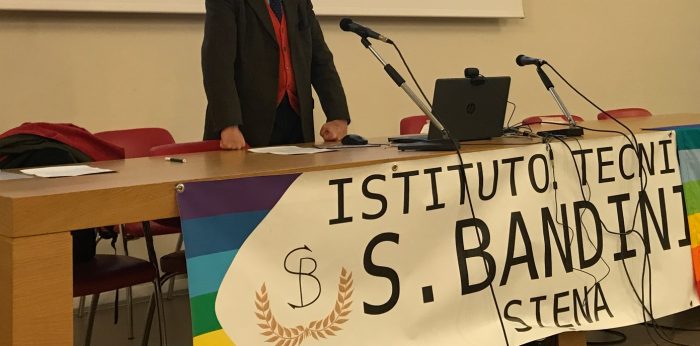 Giornata per la pace e la solidarietà al Bandini, con lectio magistralis del professor Isernia