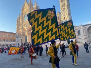 Bruco, al via i corsi di cucito per bandieraie