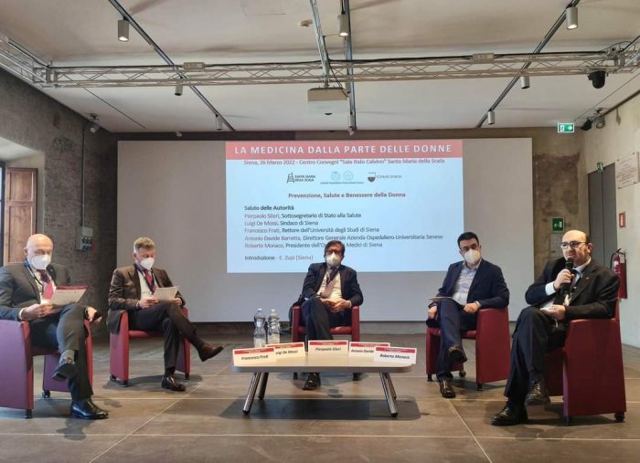 Covid, Sileri a Siena: "Fase peggiore pandemia passata, difficile l'aumento di ricoveri"