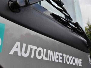 Siena, Autolinee Toscane sulle scritte omofobe: "L’azienda farà partire un'inchiesta interna"