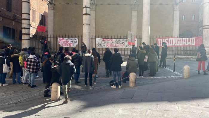 Definanziamento DSU, il Comitato studentesco: "Decisione criminale"