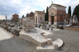 Siena, intervento al Monumento dei Contradaioli defunti al cimitero del Laterino