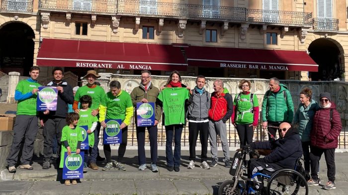Parte da Siena la staffetta sulla Francigena per la tutela dell'ambiente