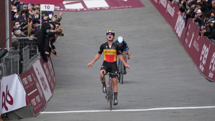 Strade Bianche Women 2022: vince la belga Lotte Kopecky