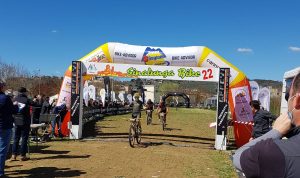 Ciclismo: spettacolare Sinalunga Bike risolta al fotofinish