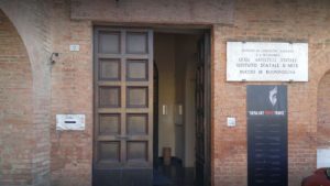 Cariche Polizia agli studenti, i docenti del Liceo Artistico di Siena: "Ferma condanna della violenza, c'è una deriva democratica"