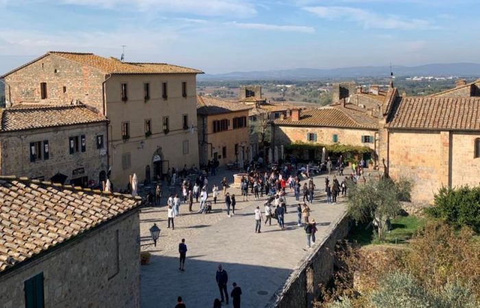 Monteriggioni: ponte di Pasqua con quasi 10mila presenze al Castello