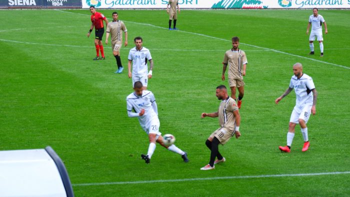 La stagione del Siena termina con un pareggio a reti bianche contro il Cesena