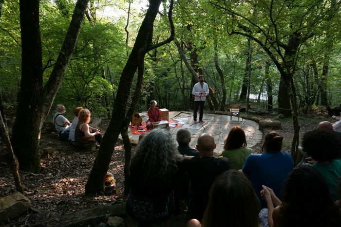 Organizzare e comunicare un festival di teatro: Radicondoli forma i giovani