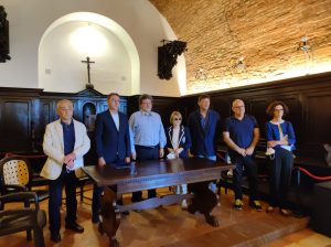 Covid, l'appello di Asl, medici e farmacisti: "Fate la quarta dose"