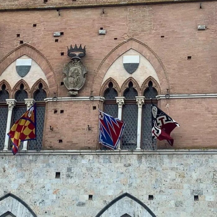 Estrazione Contrade, invertito ordine delle bandiere di Civetta e Pantera