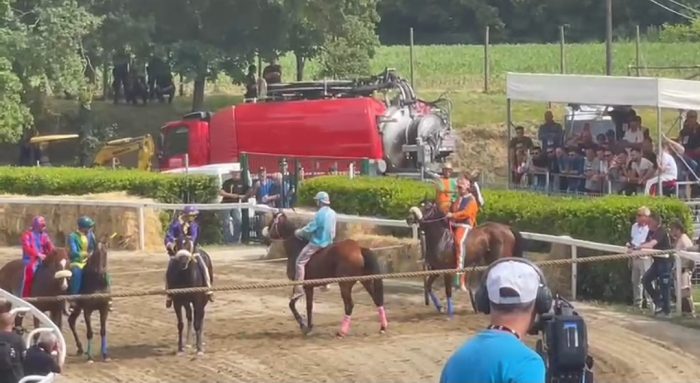Palio di Fucecchio, prima batteria passano Carlo Sanna, Zedde, Pes e Murtas