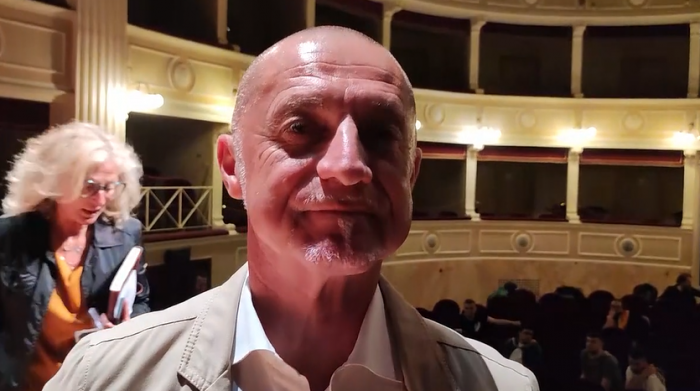 Andrea Calamassi mossiere al palio di Castiglion Fiorentino