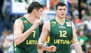I gemelli Lavrinovic salutano il basket