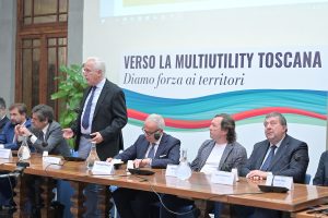 Valdelsa Attiva torna a chiedere trasparenza sull’adesione dei Comuni alla Multiutility Toscana
