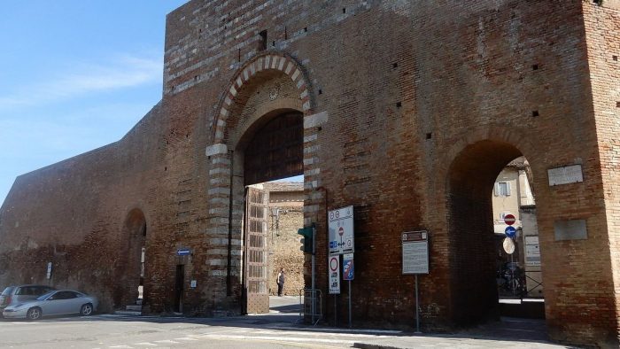 Siena, Porta San Marco da domani chiusa al traffico per lavori