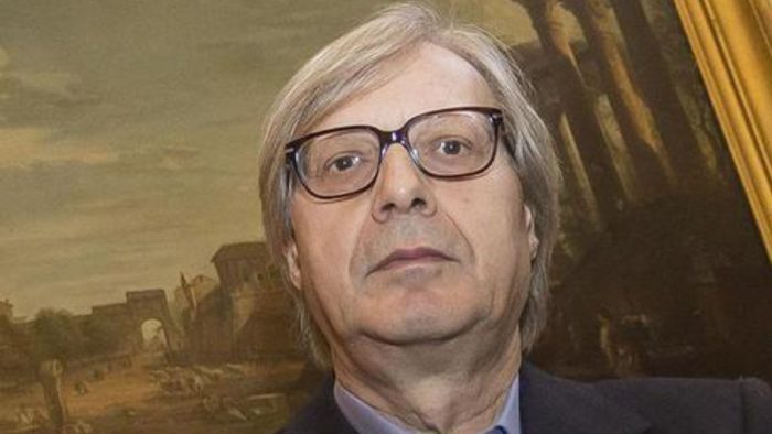 Sgarbi al palio di Ferrara sfida Siena: "L'obiettivo è battere quello senese"