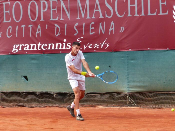 Tennis, 2&deg; Torneo Open "Citt&agrave; di Siena&rdquo;: autorevole esordio per i favoriti Capecchi e Compagnucci