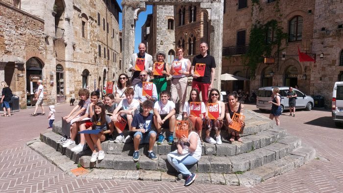 San Gimignano, campagna di sensibilizzazione per un turismo sostenibile