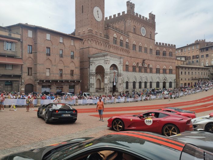 Siena, a maggio ritrovo esclusivo del Ferrari Club Italia di Maranello