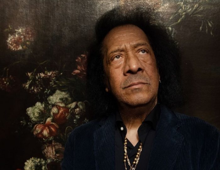 Poggibonsi: a Piazze d’Armi e di Città James Senese con "James is back" 