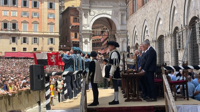 Palio 2 luglio 2022: l'assegnazione in tempo reale