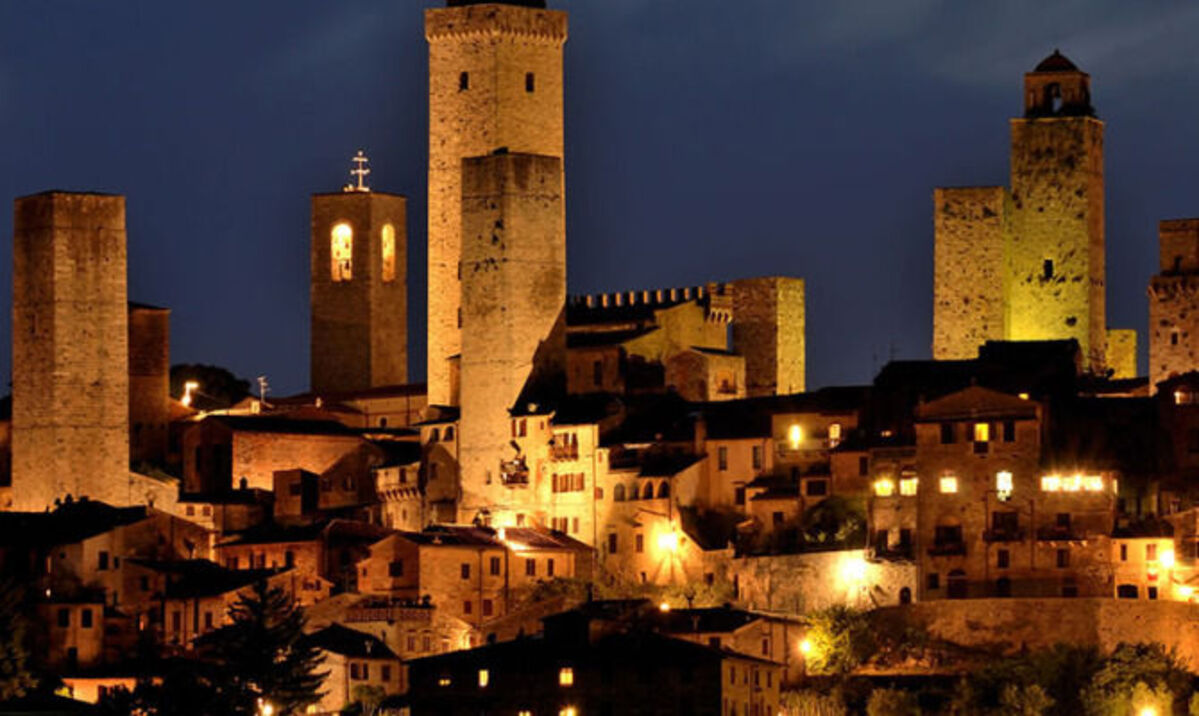 Nottilucente torna a illuminare San Gimignano