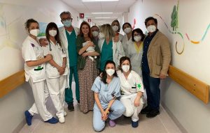 Silvia Mazzieri di "Doc" ha partorito la piccola Greta all'ospedale di Nottola, il grazie dell'attrice