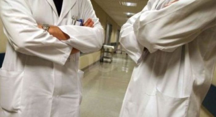 Medici "a gettone" negli ospedali, Pozzi: "Sono il simbolo delle debolezze del sistema sanitario"