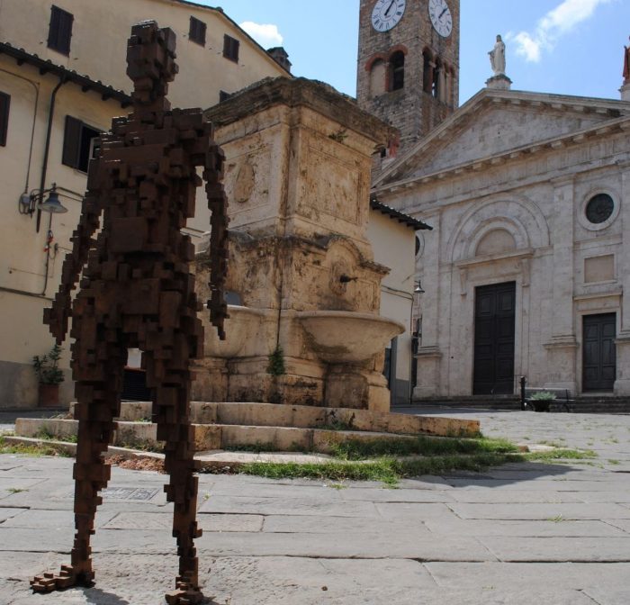 Passeggiata fra le opere di Gormley e raccolta fondi per il patrimonio d’arte contemporanea