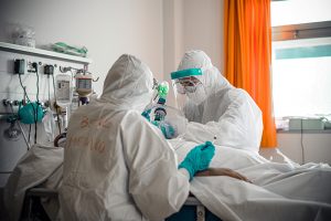 Scotte, aumento contagi e ricoveri Covid: 54 pazienti ricoverati e 153 professionisti positivi