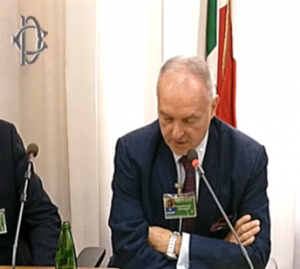 Maxi perizia David Rossi, resta il mistero su nove ferite. "Istigazione al suicidio? Agonizzante per 20 minuti, poteva essere salvato"