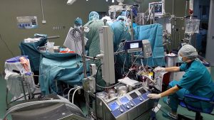 Trapianto di cuore su paziente positivo al Covid: a Siena il primo caso in Toscana e uno dei pochi in Italia